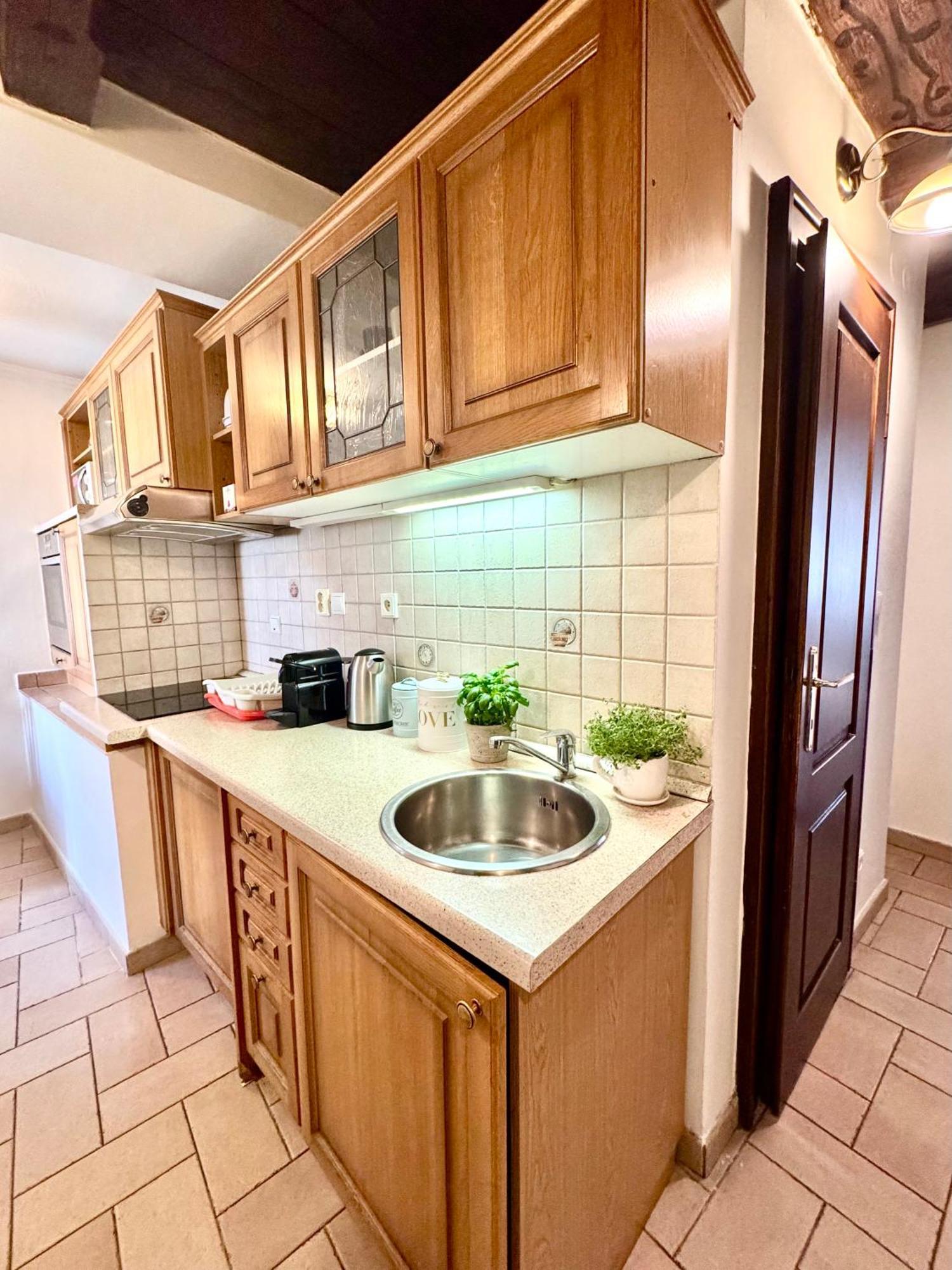 Apartamento Nerudova 36 *